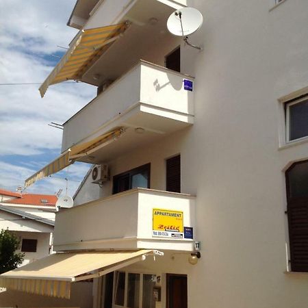 Apartments Zrilic 扎达尔 外观 照片